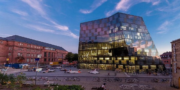 دانشگاه فرایبورگ در آلمان