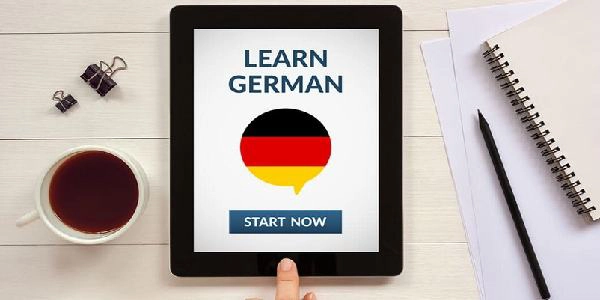 زبان المانی